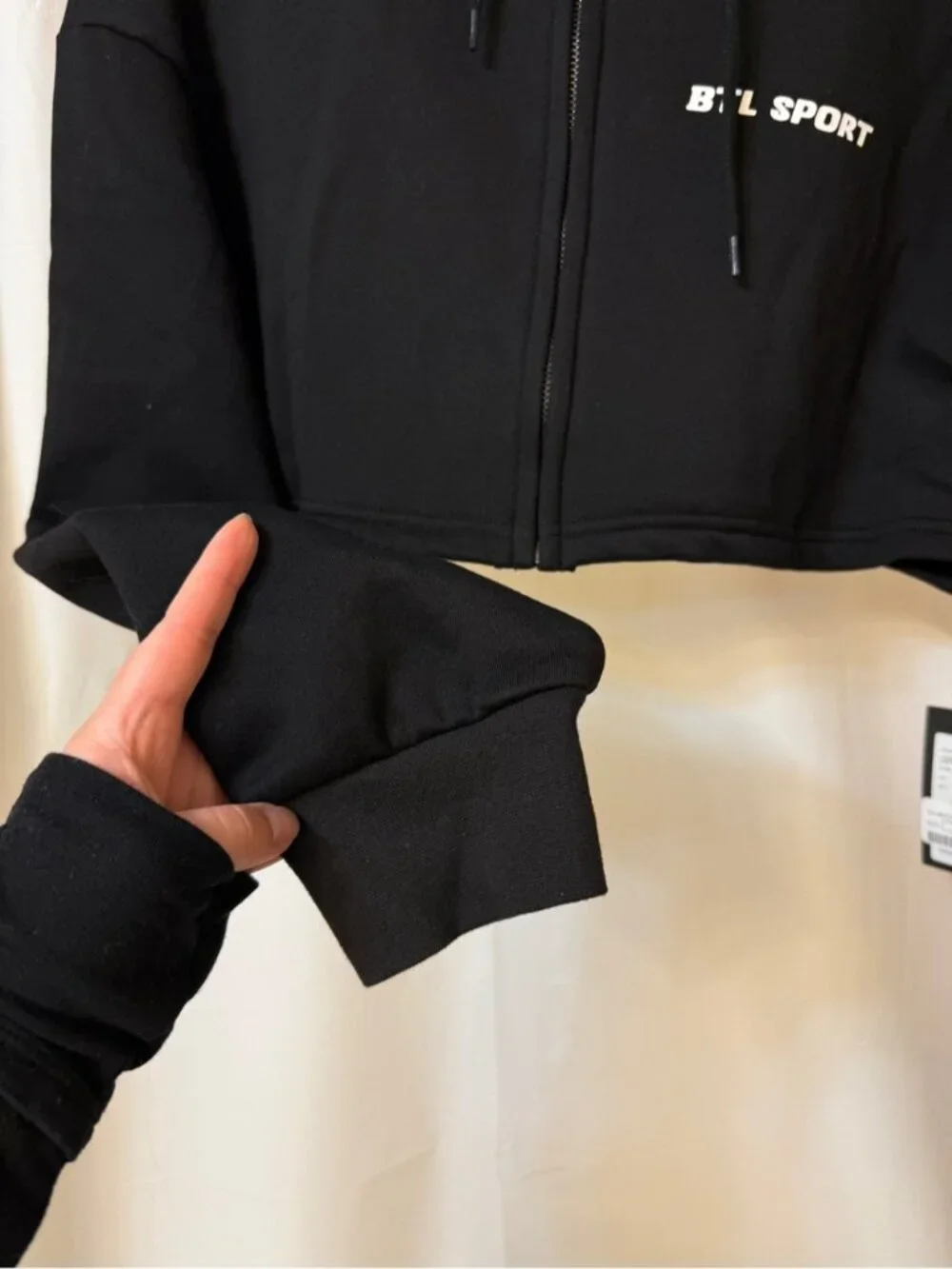 Brunette The Label Kindness Club Full Zip Super Crop Hoodie Black L/XL NWT